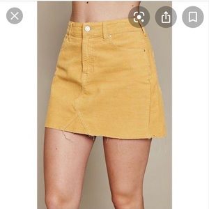 Pacsun corduroy mini skirt size 26 never worn